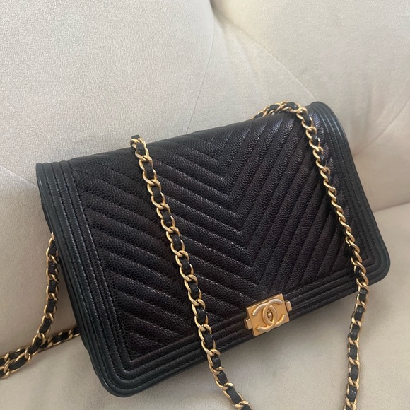 Chanel Caviar Chevron Boy WOC crossbody Bag - Picture 2 of 11